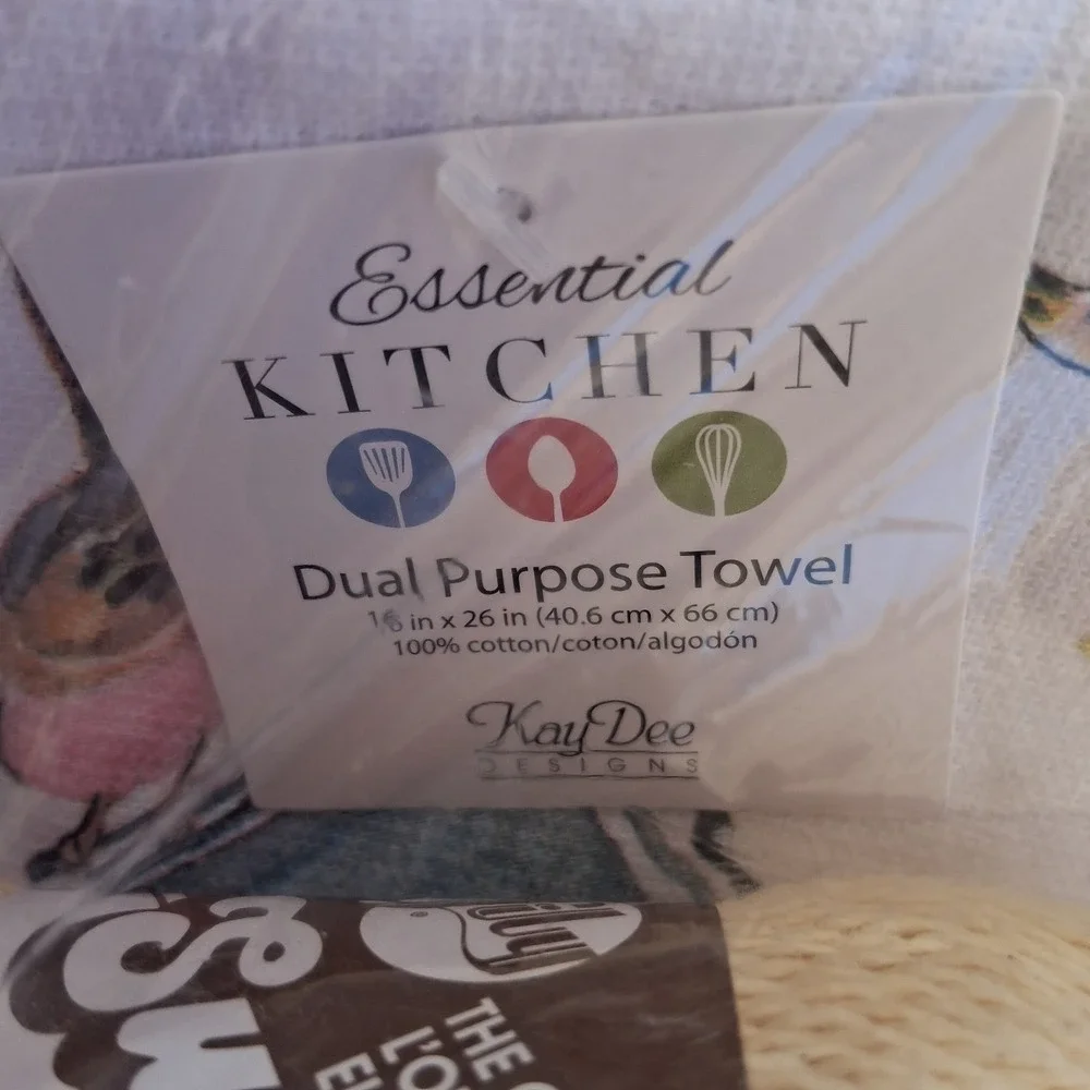 Mary Maxim Curious Cats Hanging Kitchen Towel Kit No. 95453N Sugar 'n Cream Yarn